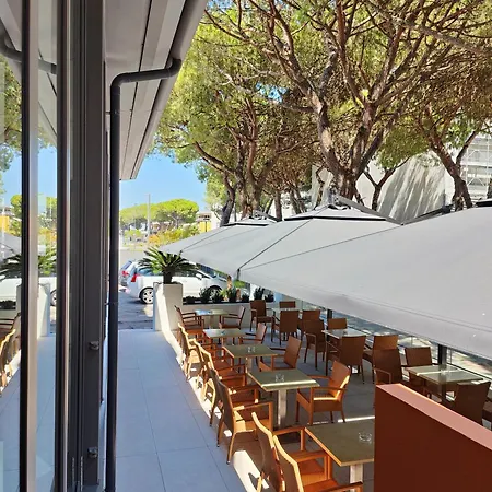 Отель Gambrinus 3*