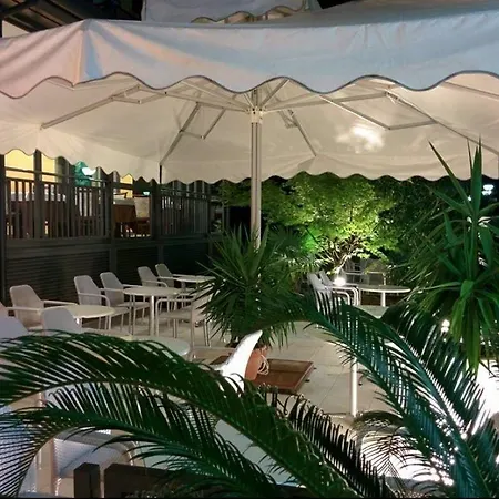 Gambrinus מלון לידו די ג'סולו