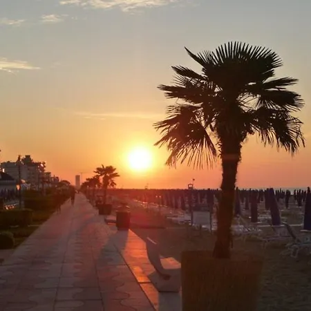 Gambrinus Отель Лидо-ди-Езоло