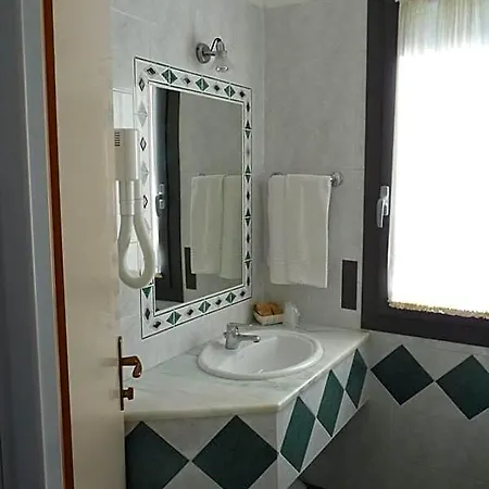 Gambrinus Hotell 3*